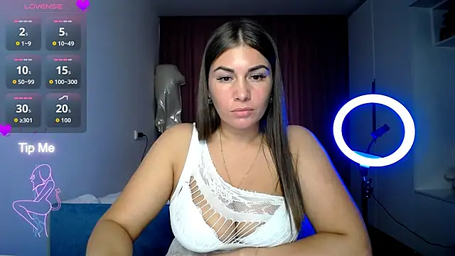 LinaSparks online show from 03/18/26, 02:19