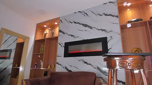 Keila Mendoza online show from 11/27/25, 05:08