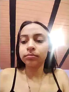 Snapshot of emma_ambar chatting on 03/08/25, 11:28 emma ambar online show from 03/08/25, 11:28