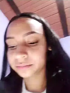 Snapshot of emma_ambar chatting on 02/20/25, 01:25 emma ambar online show from 02/20/25, 01:25