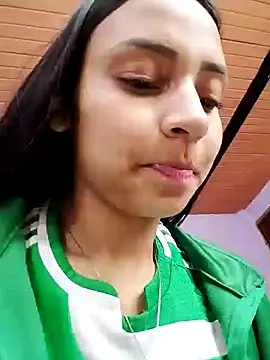 Snapshot of emma_ambar chatting on 02/23/25, 09:26 emma ambar online show from 02/23/25, 09:26