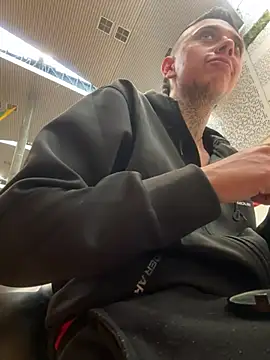 Snapshot of _PhillipBrown chatting on 02/21/25, 08:49 PhillipBrown online show from 02/21/25, 08:49