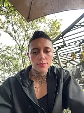 Snapshot of _PhillipBrown chatting on 03/21/25, 01:45 PhillipBrown online show from 03/21/25, 01:45