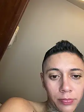 Snapshot of _PhillipBrown chatting on 02/12/25, 08:40 PhillipBrown online show from 02/12/25, 08:40