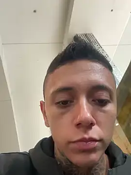 Snapshot of _PhillipBrown chatting on 02/28/25, 01:03 PhillipBrown online show from 02/28/25, 01:03