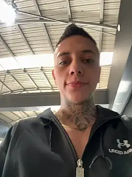 Snapshot of _PhillipBrown chatting on 02/07/25, 01:22 PhillipBrown online show from 02/07/25, 01:22