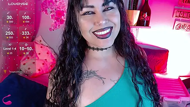 Snapshot of Any_ducan chatting on 11/18/25, 01:43 Any ducan online show from 11/18/25, 01:43