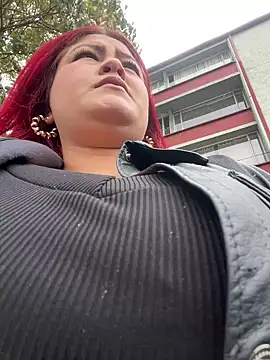 lia moon77 online show from 11/30/25, 06:41