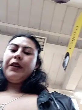 lara moon25 online show from 10/24/25, 07:24