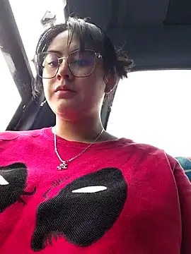 lara moon25 online show from 11/26/25, 07:14