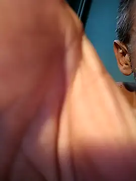 Andrzej-M online show from 11/25/25, 01:33