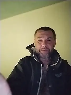 Snapshot of Andrzej-M chatting on 05/29/26, 11:55 Andrzej-M online show from 05/29/26, 11:55