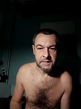 Andrzej-M online show from 11/30/25, 05:52