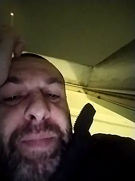 Andrzej-M online show from 12/19/25, 09:28