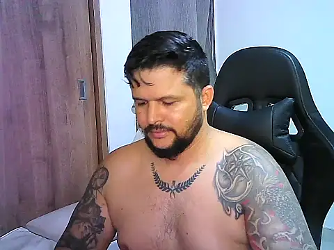 tupapito00 online show from 04/07/26, 11:39
