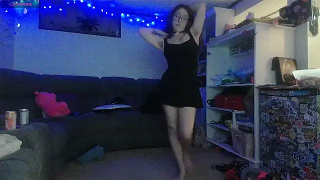 NovaLove2002 online show from 11/11/25, 03:56