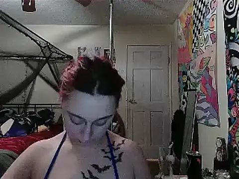 Snapshot of NovaLove2002 chatting on 01/04/25, 04:54 NovaLove2002 online show from 01/04/25, 04:54