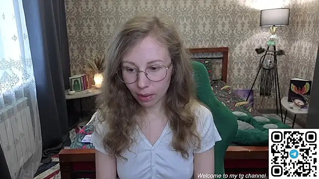 Snapshot of Lill_Mary chatting on 05/21/26, 02:09 Lill Mary online show from 05/21/26, 02:09