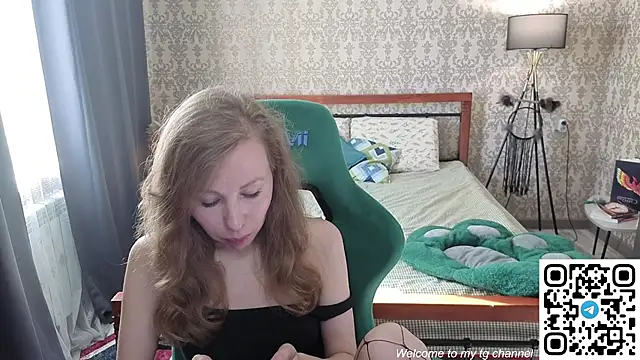 Lill Mary online show from 06/04/26, 01:21
