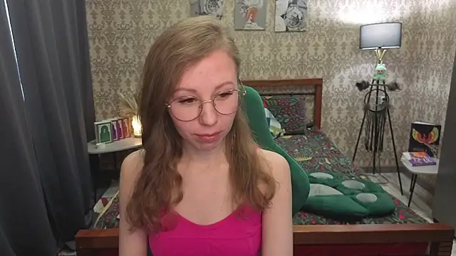 Lill Mary online show from 03/28/26, 02:34