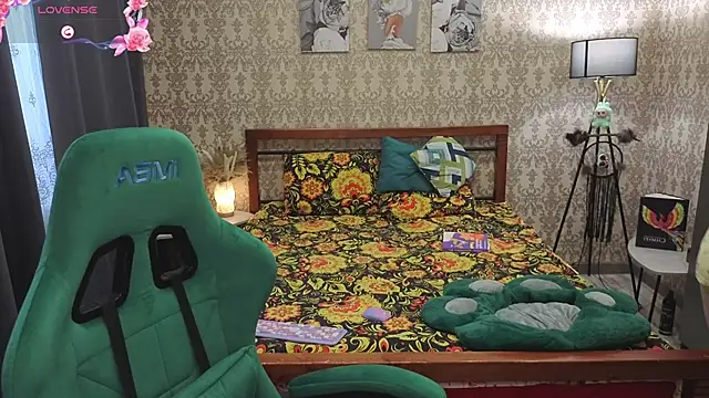 Lill Mary online show from 03/14/26, 01:22