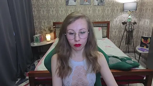 Lill Mary online show from 04/07/26, 02:57