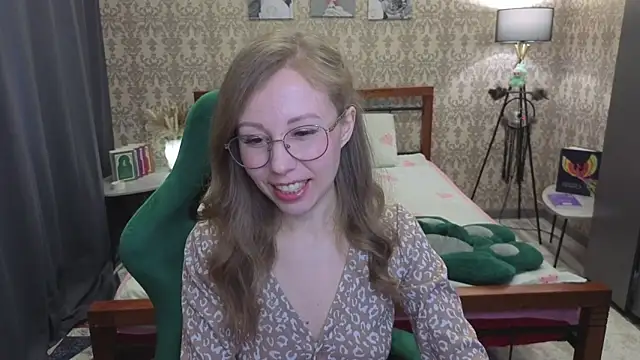 Lill Mary online show from 04/10/26, 03:35