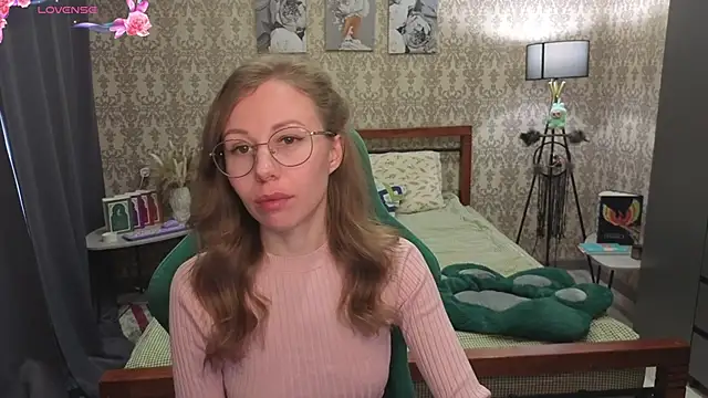 Lill Mary online show from 03/04/26, 03:36