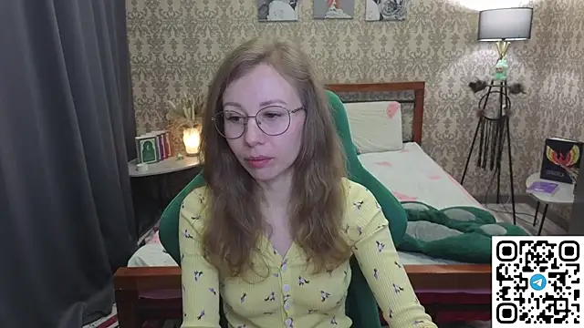 Lill Mary online show from 04/12/26, 02:04