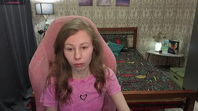 Lill Mary online show from 02/02/26, 02:32