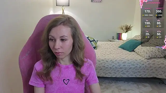 Lill Mary online show from 10/24/25, 03:05