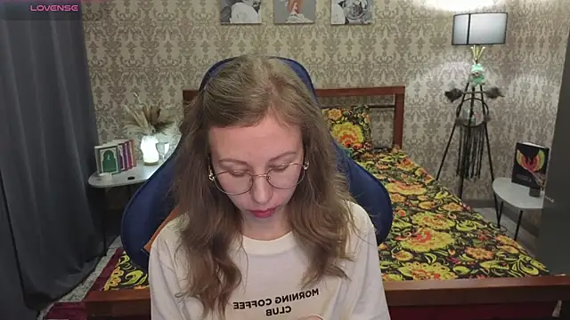 Lill Mary online show from 02/06/26, 02:18