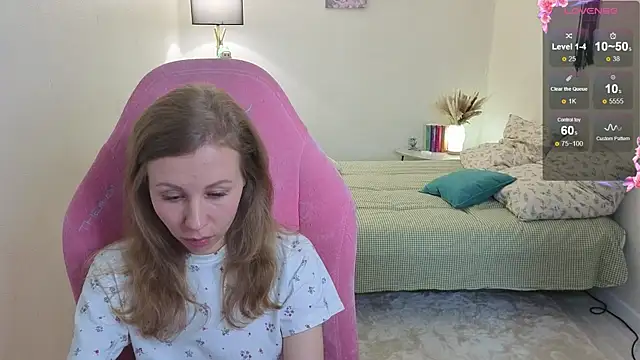 Lill Mary online show from 10/22/25, 06:13