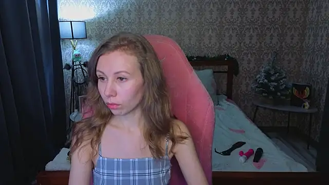 Lill Mary online show from 12/16/25, 03:00