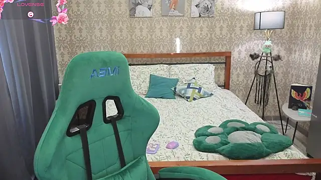 Lill Mary online show from 02/20/26, 05:04