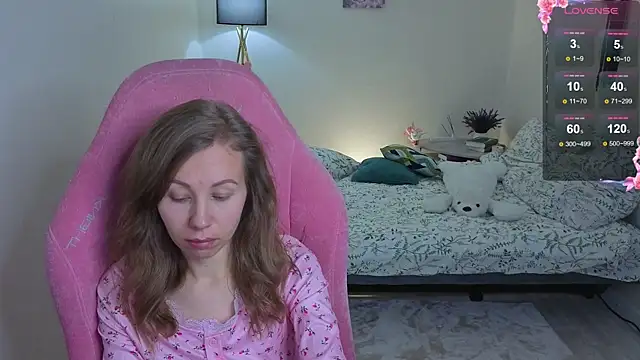 Snapshot of Lill_Mary chatting on 09/19/25, 12:58 Lill Mary online show from 09/19/25, 12:58
