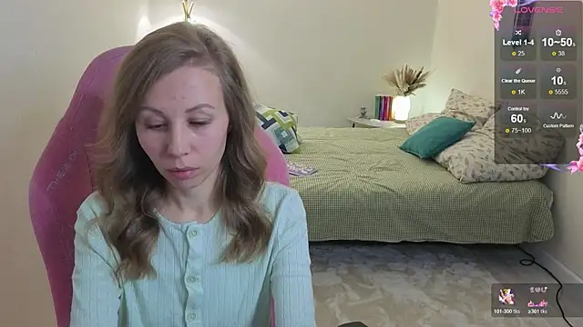 Lill Mary online show from 10/23/25, 01:26