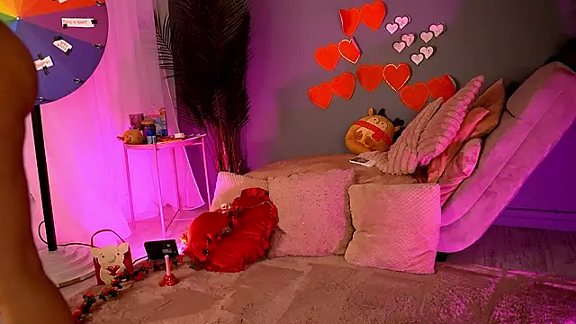 BetsyGonzale online show from 02/13/26, 06:13