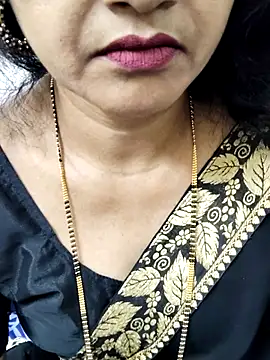 anuradha1432 online show from 09/19/25, 09:46