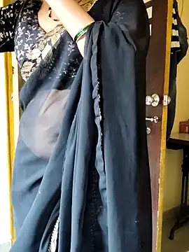 anuradha1432 online show from 12/23/25, 09:52