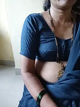 anuradha1432 online show from 05/26/26, 12:03