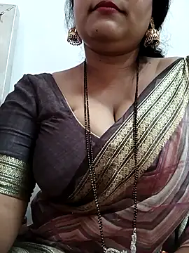 Nyra-23 online show from 11/08/25, 08:18