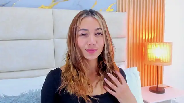 Mia Malkovaa  online show from 05/20/26, 02:58