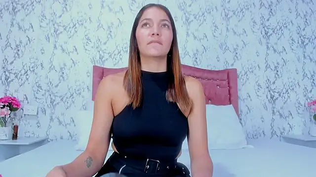 Mia Malkovaa  online show from 02/27/26, 05:13