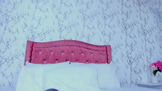 Mia Malkovaa  online show from 02/26/26, 05:13