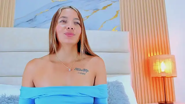 Mia Malkovaa  online show from 04/10/26, 01:29