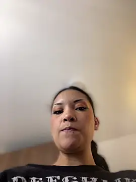 baby lizy online show from 05/03/26, 07:50
