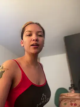 baby lizy online show from 11/28/25, 02:39