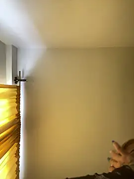 baby lizy online show from 11/09/25, 06:12