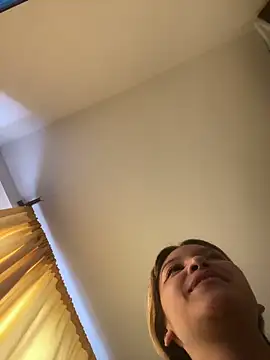 baby lizy online show from 11/01/25, 09:19